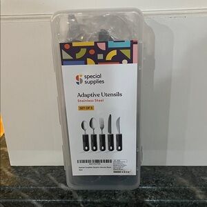 Black Adaptive Utensils Set